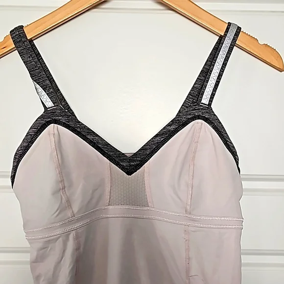 Lululemon Reflective Light Up Tank - Picture 3 of 10